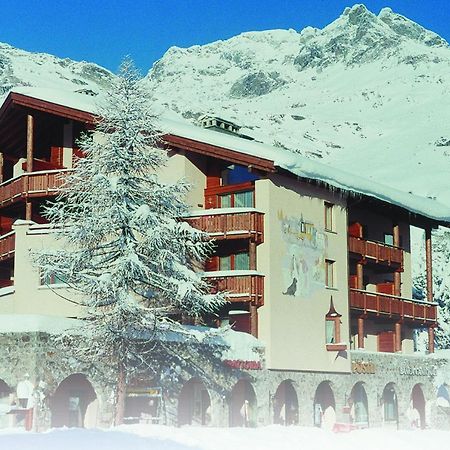 Hotel Poestli Maloja Bagian luar foto