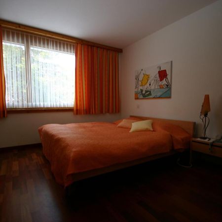 Hotel Poestli Maloja Ruang foto