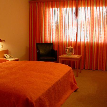 Hotel Poestli Maloja Bagian luar foto