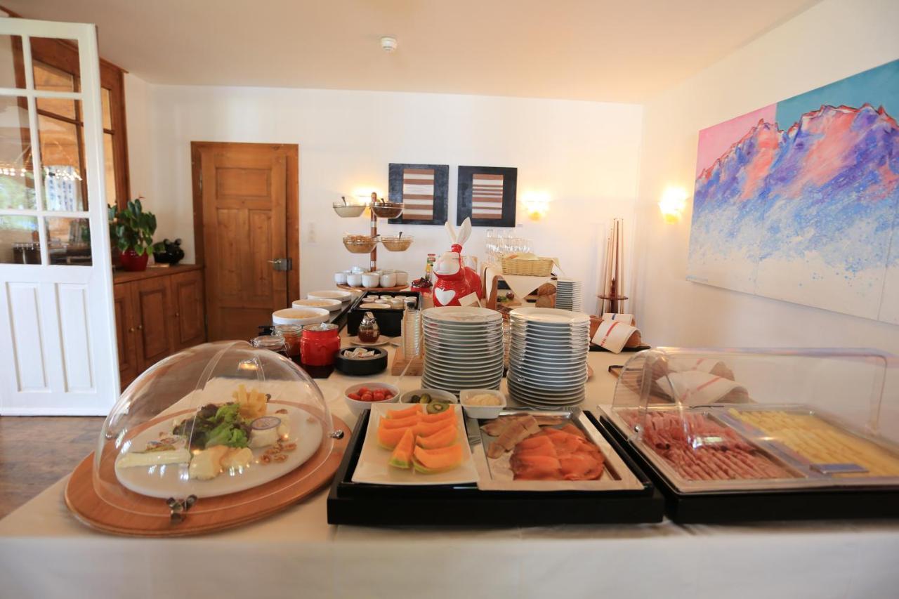 Hotel Poestli Maloja Bagian luar foto