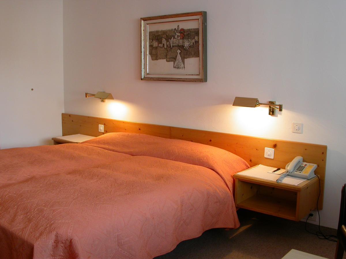 Hotel Poestli Maloja Bagian luar foto